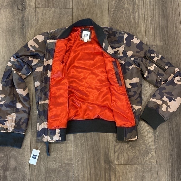 Gap bomber jacket - Picture 3 of 11